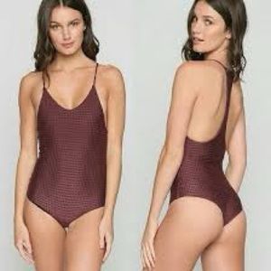 Acacia Mesh One Piece in Merlot Small